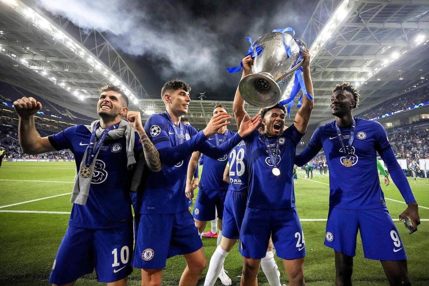 欧洲足球赛事几轮过后争夺席位激烈 欧洲足球赛事几轮过后争夺席位激烈