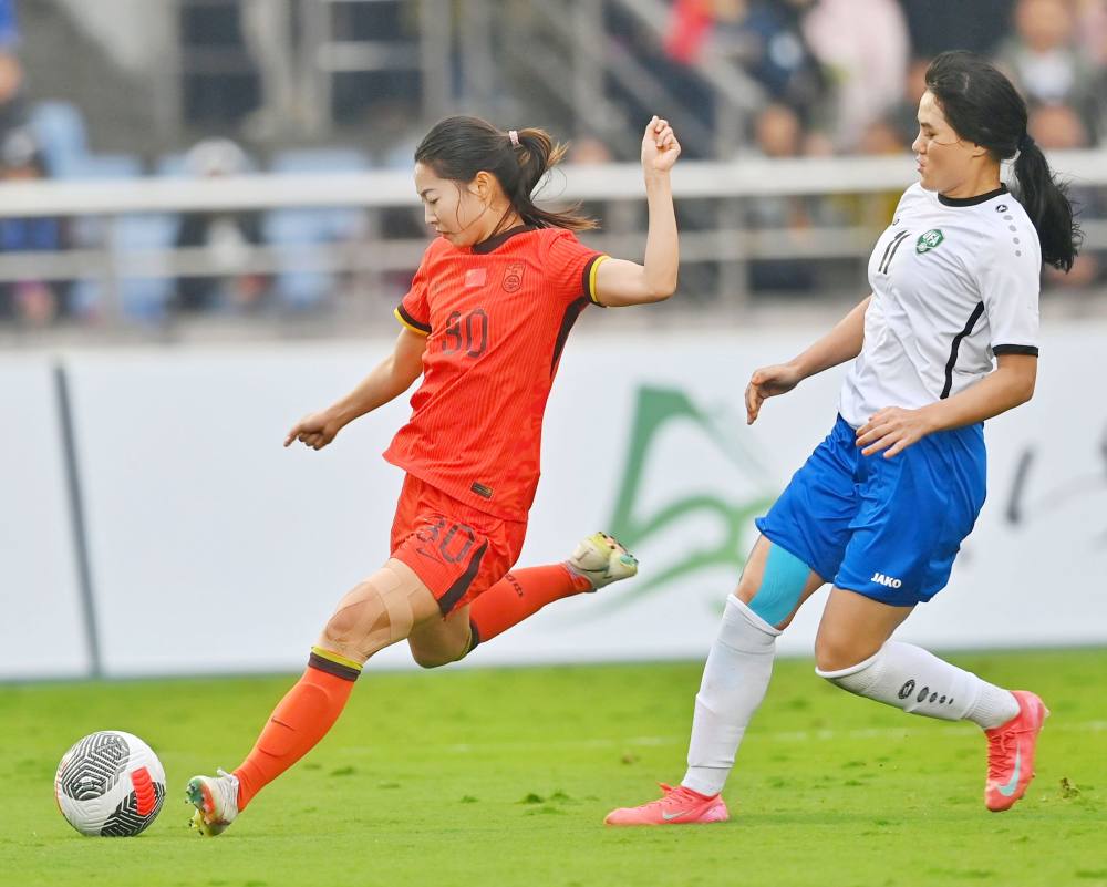 国际足球锦标赛中女足团队取得胜利 国际足球锦标赛中女足团队取得胜利