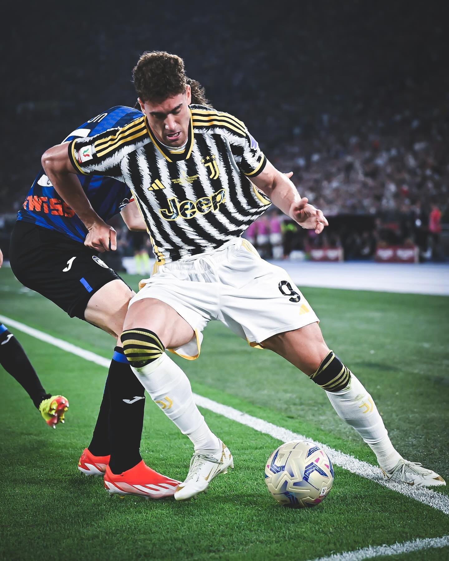 意大利球队在关键比赛中获得胜利