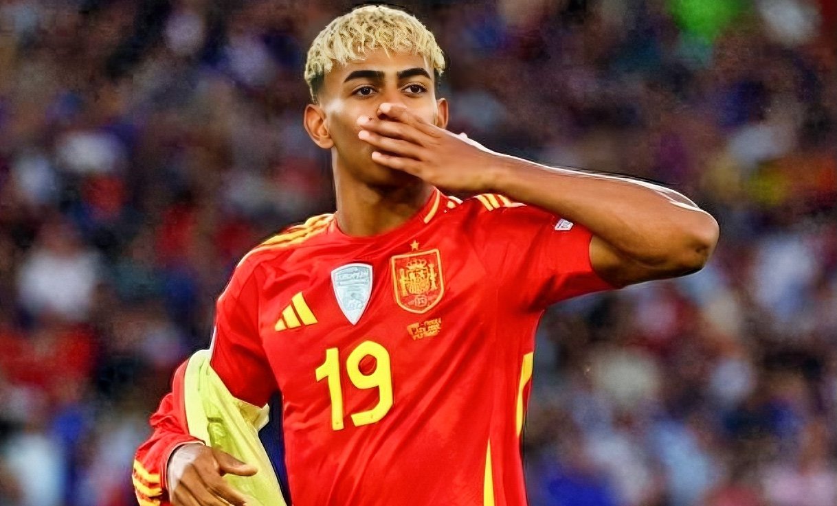 那不勒斯险胜罗马，奥亚尔萨瓦尔惊艳四座的简单介绍