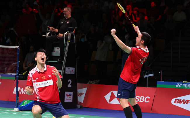 关于泰国队轻取日本队，安赛龙统治全场的信息