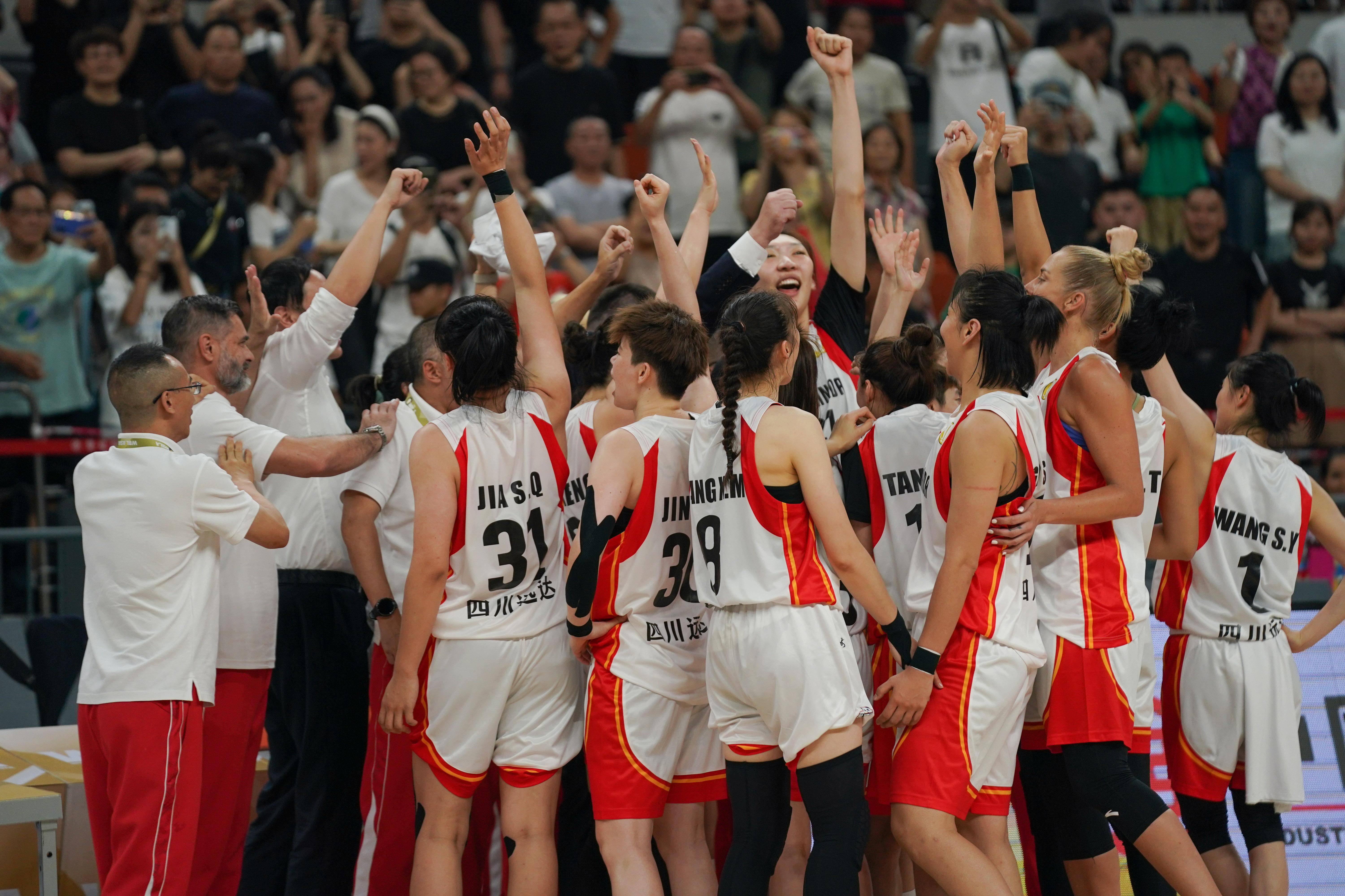 亚洲篮球赛事上,俄罗斯球队成为夺冠热门 亚洲篮球赛事上,俄罗斯球队成为夺冠热门