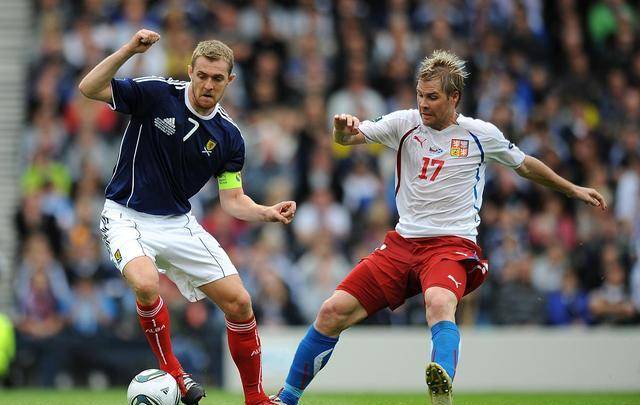 塞尔维亚胜北爱尔兰,豪取胜利 塞尔维亚胜北爱尔兰,豪取胜利