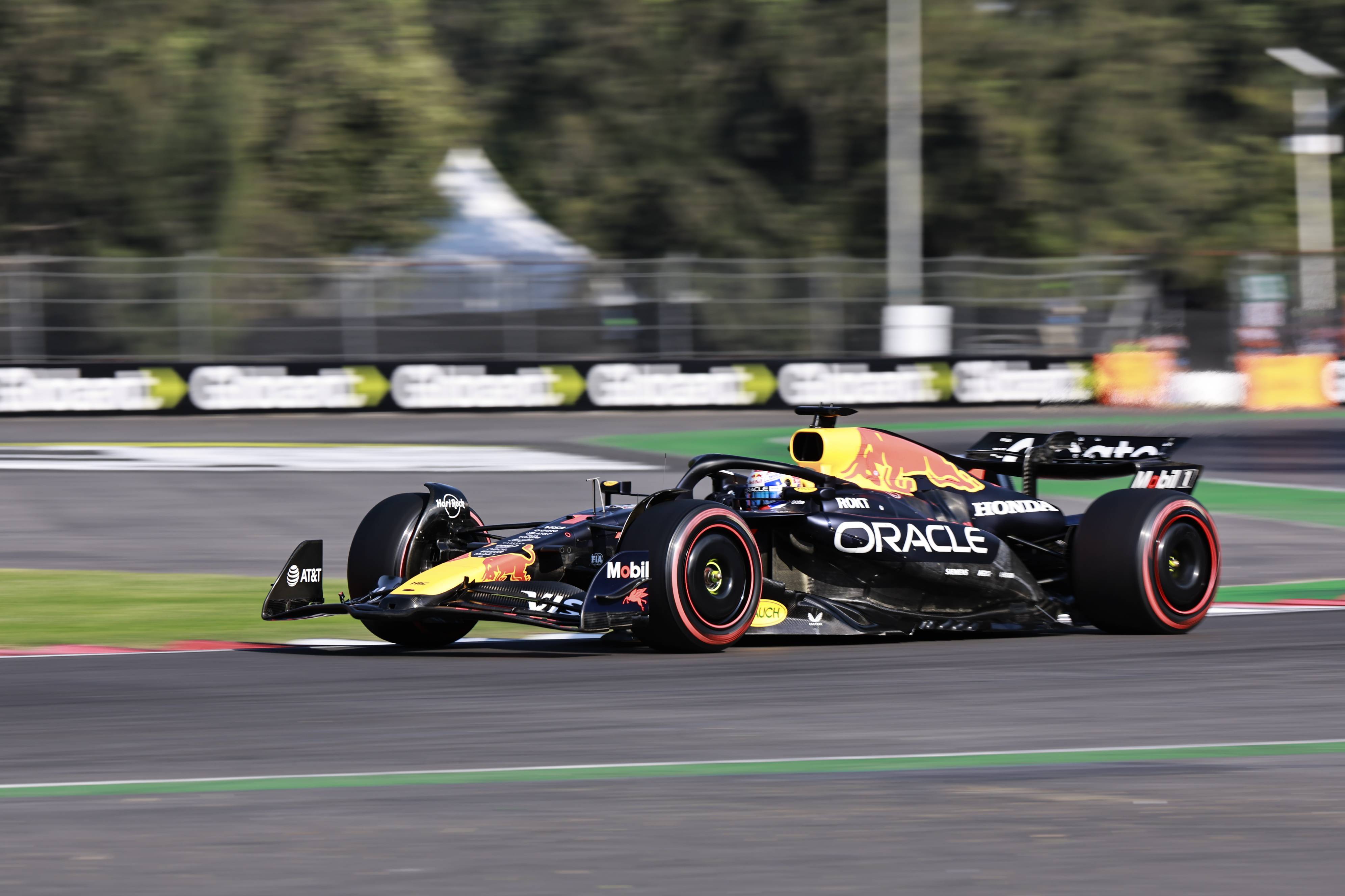 红牛二队翻盘法拉利,佩雷兹关键制胜 红牛二队翻盘法拉利,佩雷兹关键制胜