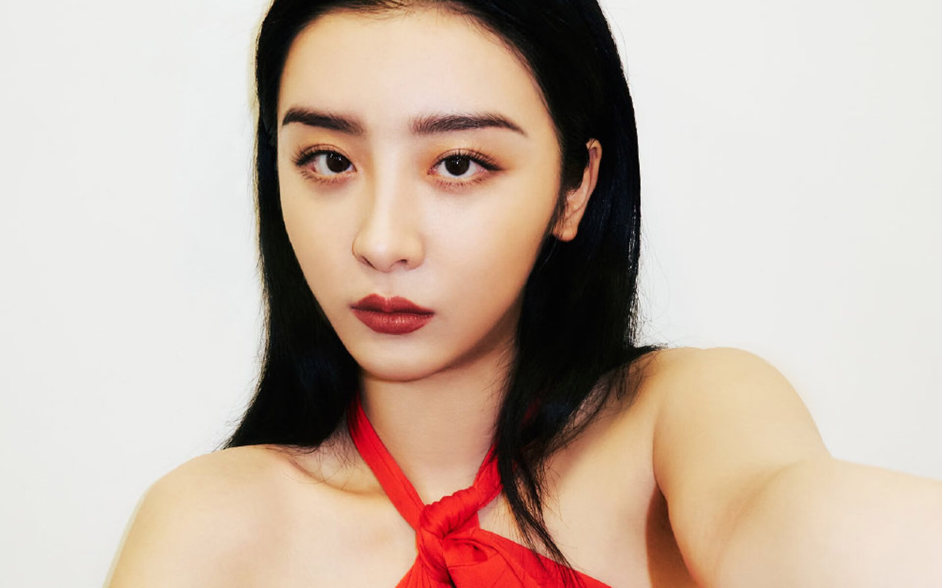 里程碑之夜，金玟哉百场传奇见证英格兰险胜洪都拉斯