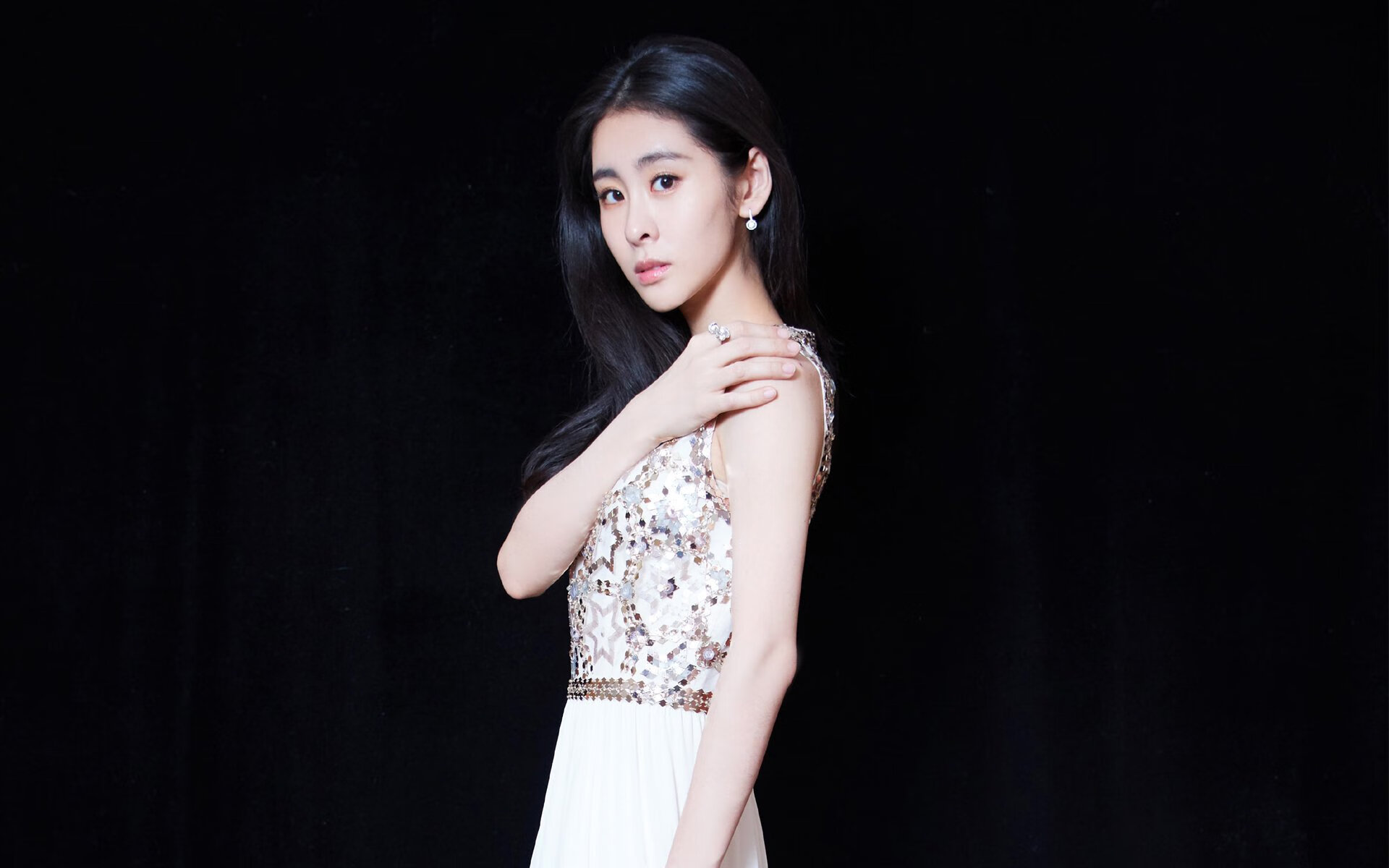 蜂群终末一刺，马克西的绝命抛投如何撕裂鹈鹕铁幕