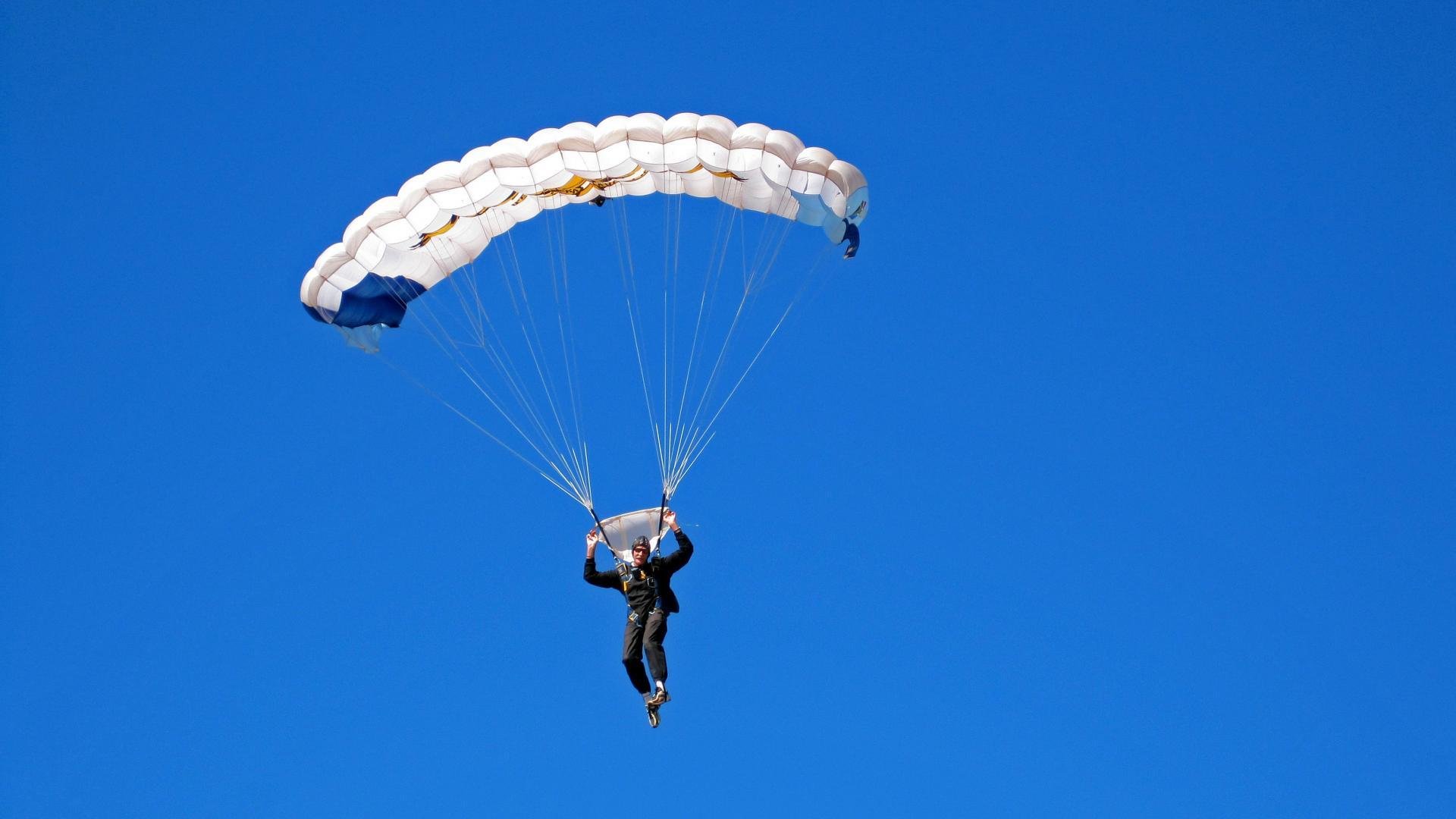 深圳曼巴肆虐赛场！加时鏖战撕碎山西防线，他让对手教练摇头苦笑