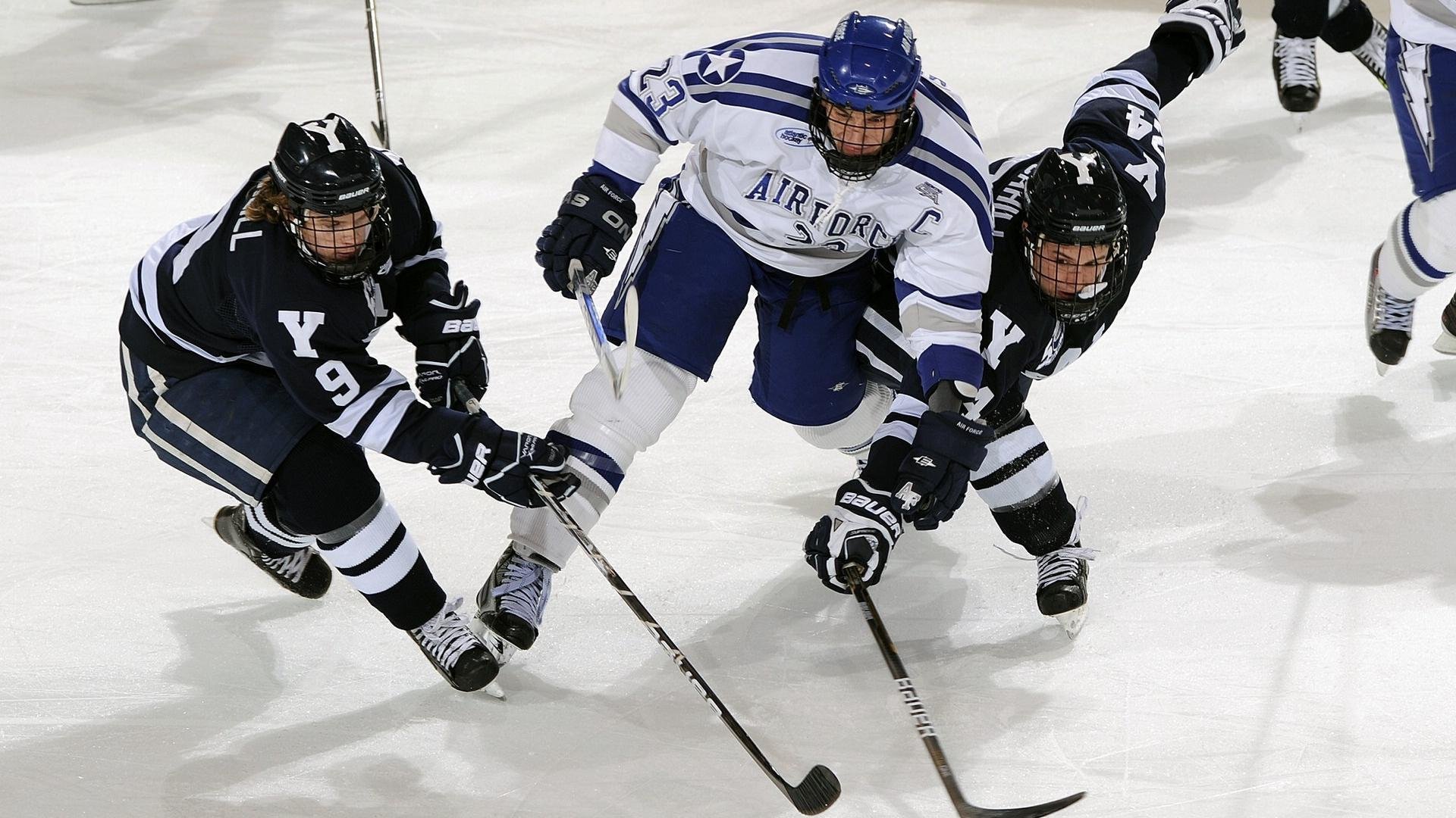 古老法则的守护者，当足球的万神殿遭遇野蛮生长的文明
