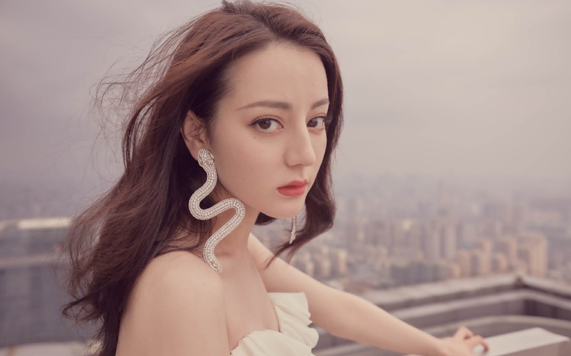 10分先生霍勒迪，当数据无法定义的价值在赛场上绽放