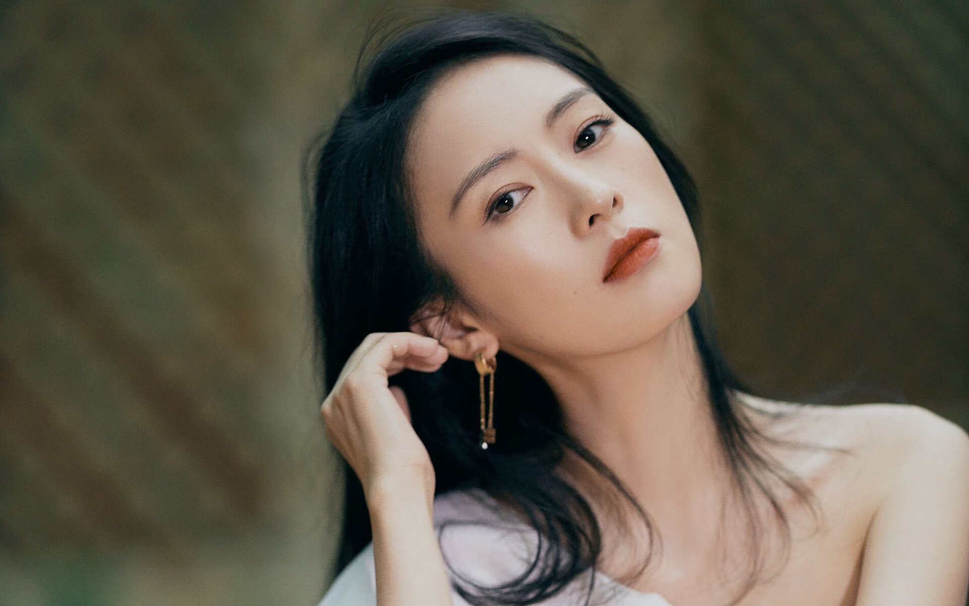 归来无声，枪响如雷，克莱·汤普森的复活之夜与绿军生死战生存法则